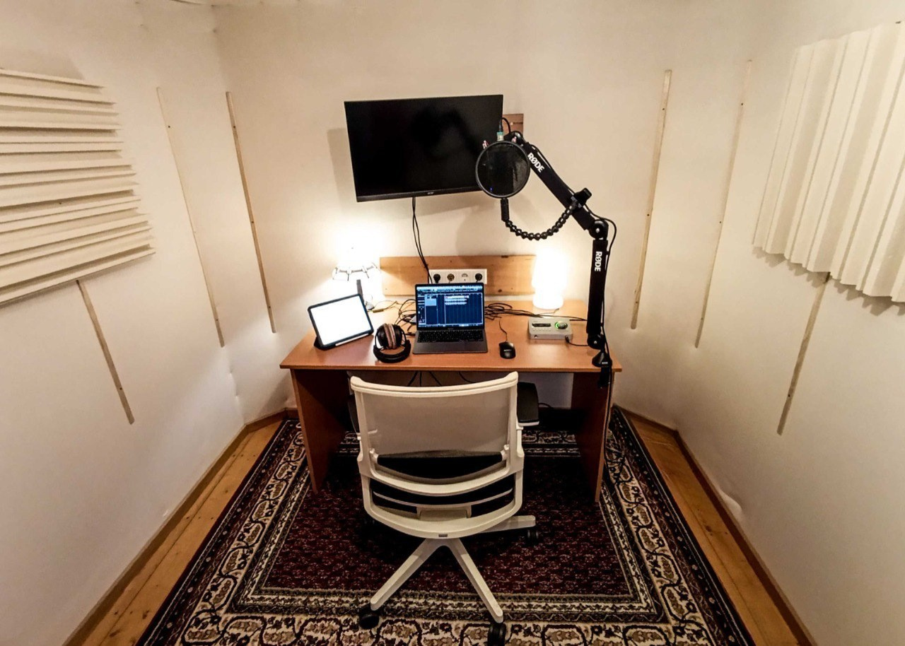 Studio & Technik – Homestudio von Linda Cedli